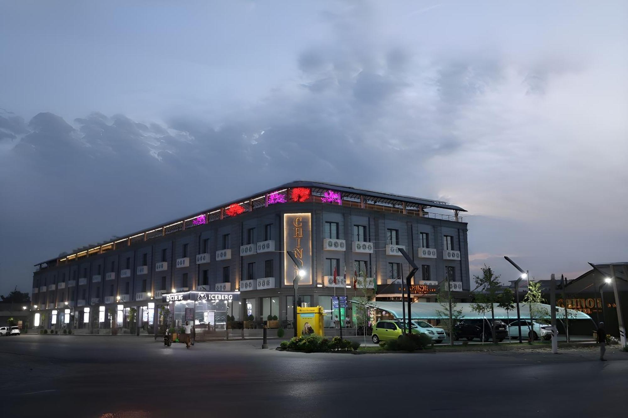 Chlnor Hotel Andijan Exteriör bild